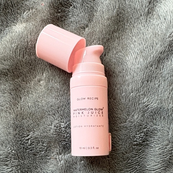Glow Recipe Watermelon Glow Pink Juice Hydrating Lotion - Picture 2 of 5